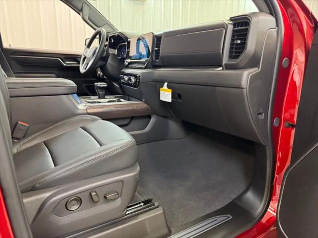 2026 GMC Sierra 1500 Crew Cab, Standard Bed, SLT, 4WD