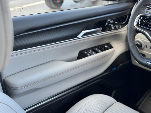 2026 Jeep Grand Wagoneer Summit Obsidian 4x4