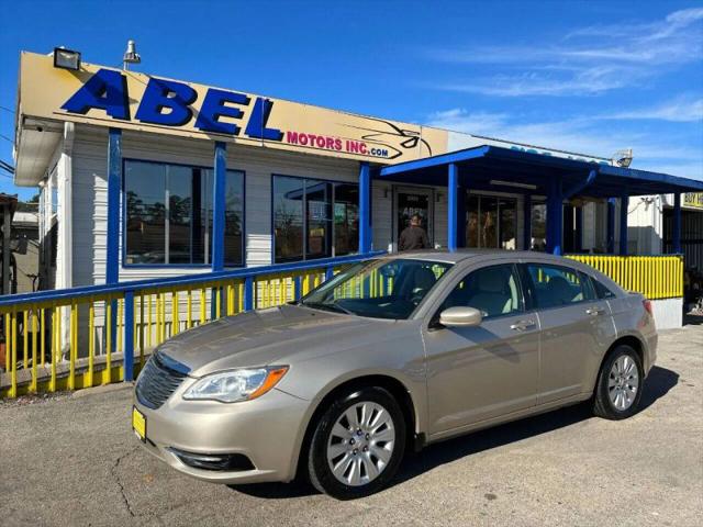 2013 Chrysler 200 LX