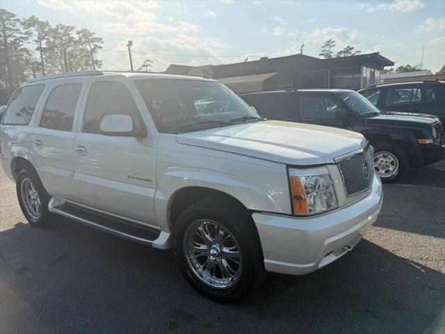 2003 Cadillac Escalade Standard