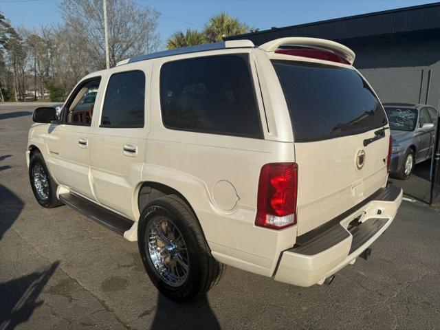 2003 Cadillac Escalade Standard