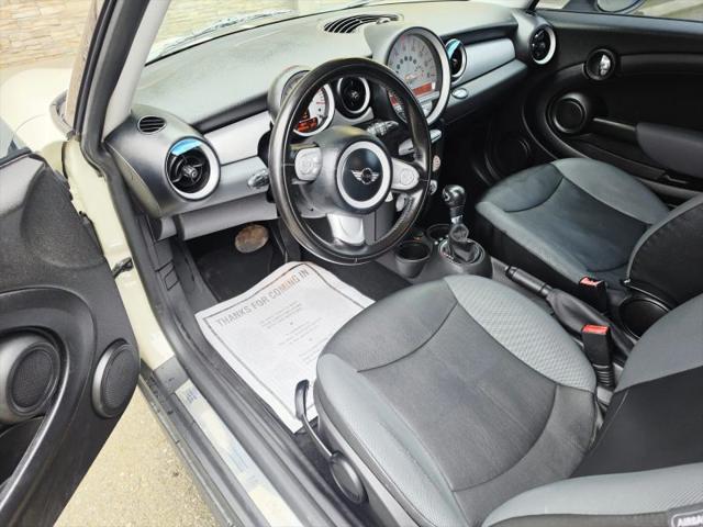 2010 MINI Cooper Cooper
