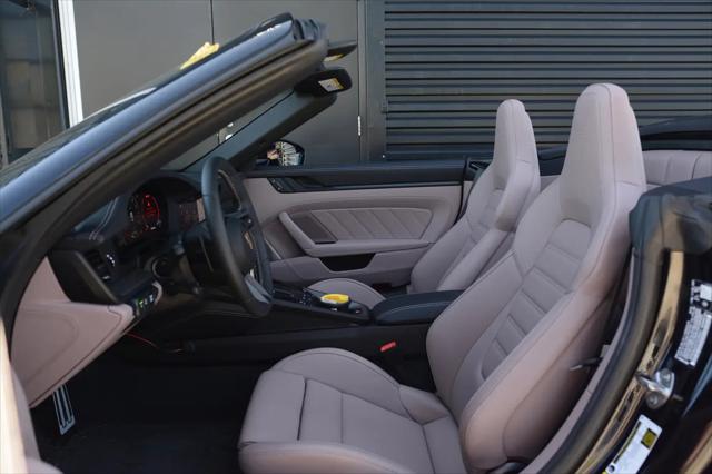2026 Porsche 911 Carrera GTS Cabriolet