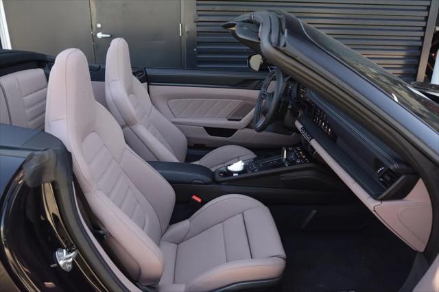 2026 Porsche 911 Carrera GTS Cabriolet