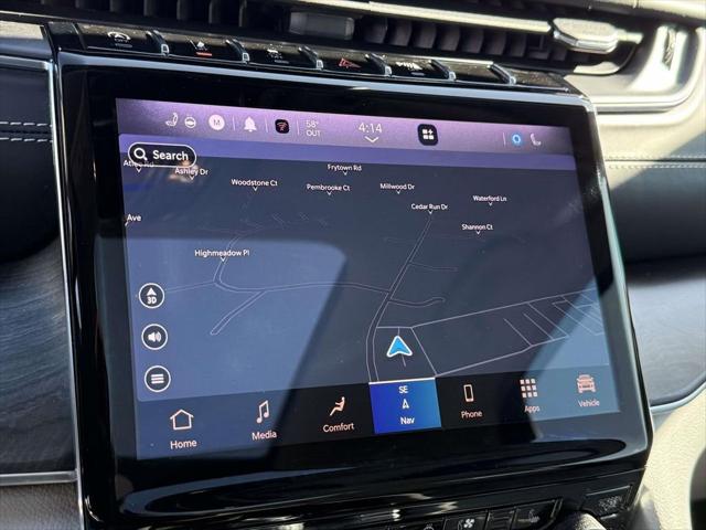 2023 Jeep Grand Cherokee L Overland 4x4 2023 Jeep Grand Cherokee L Overland 4x4