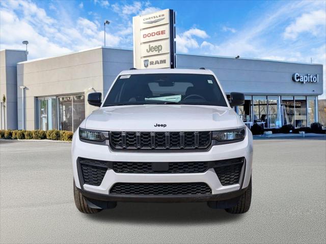 2026 Jeep Grand Cherokee Altitude 4x4