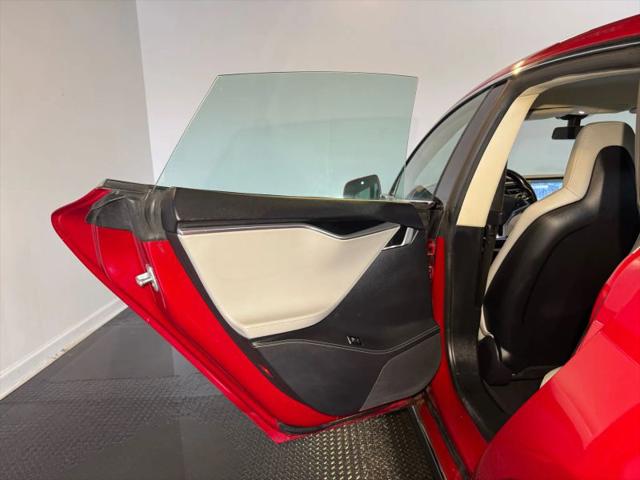 2014 Tesla Model S Base