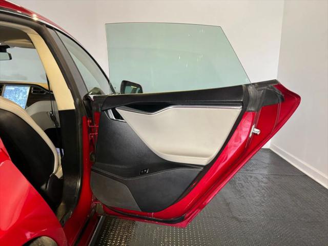 2014 Tesla Model S Base