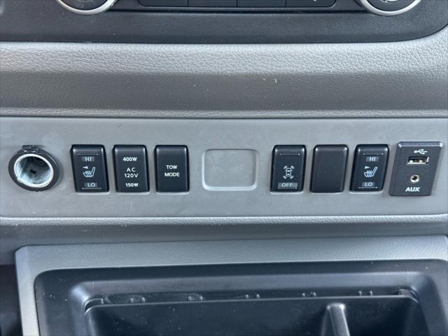 2017 Nissan 3500 SL V8