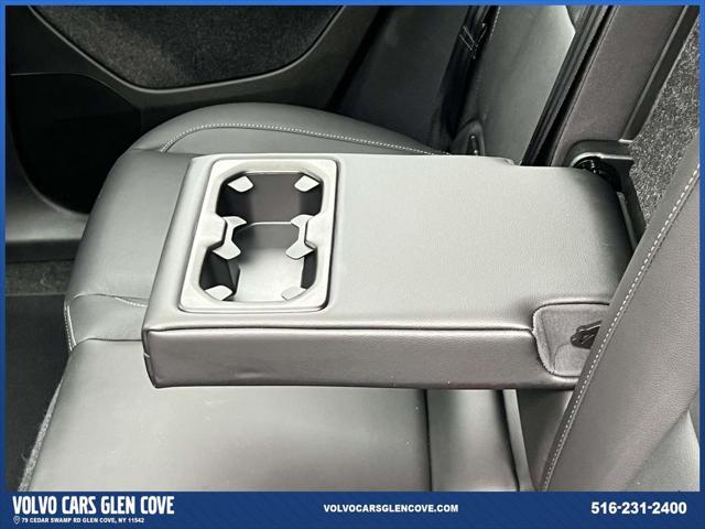 2026 Volvo XC40 Ultra, B5 AWD Gas (mild hybrid), Dark