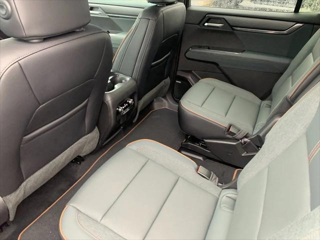 2026 GMC Acadia AT4 AWD