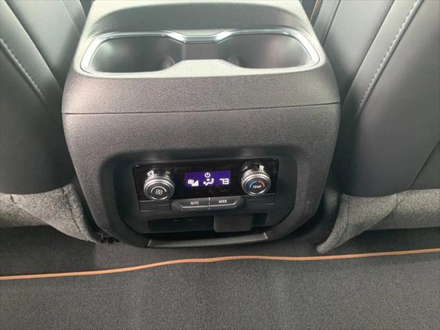 2026 GMC Acadia AT4 AWD