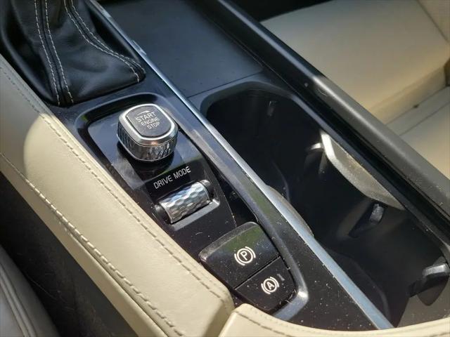 2021 Volvo XC90 T6 R-Design 7 Passenger