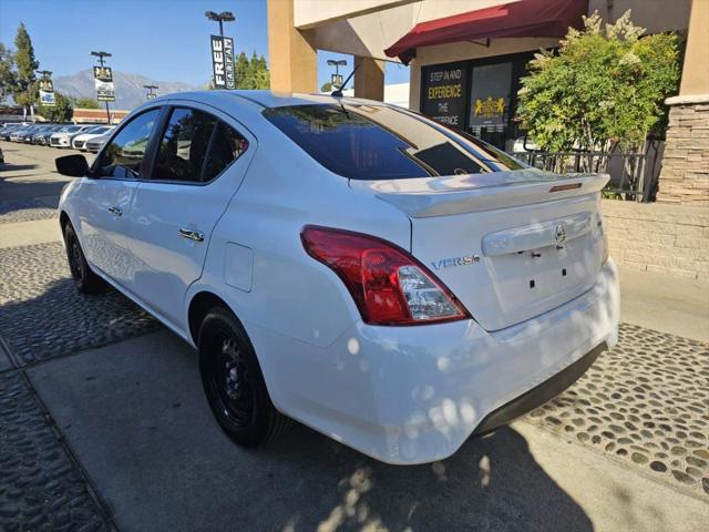 2019 Nissan Versa 1.6 SV