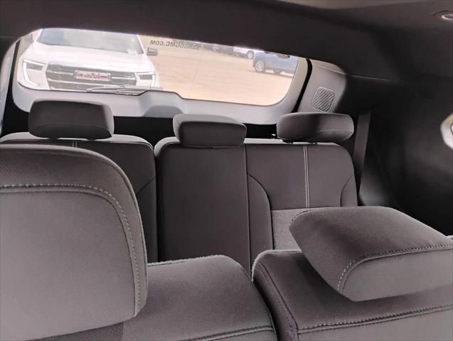 2026 GMC Acadia Elevation FWD