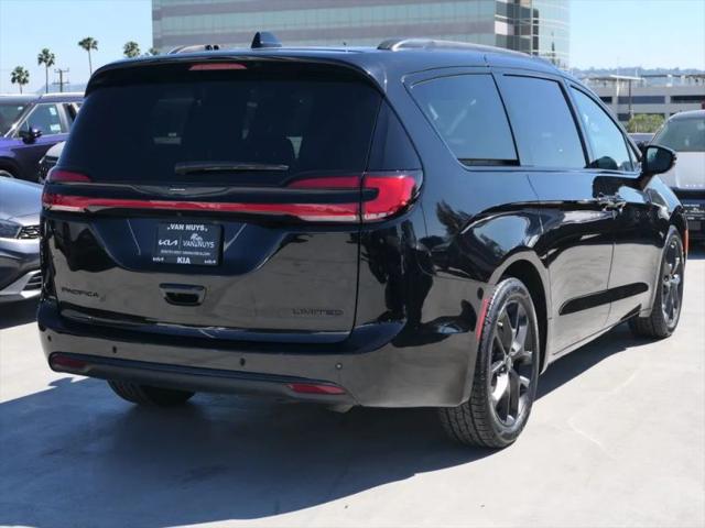 2025 Chrysler Pacifica Limited for sale in Van Nuys, CA