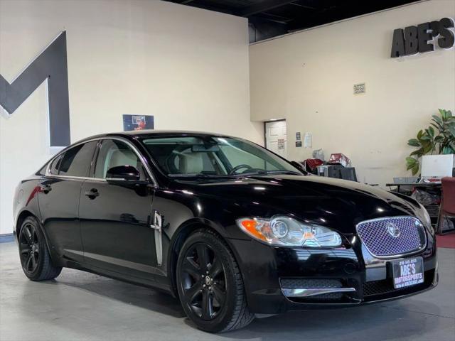 2011 Jaguar XF Base