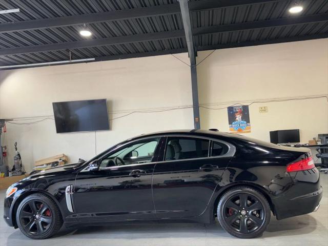 2011 Jaguar XF Base