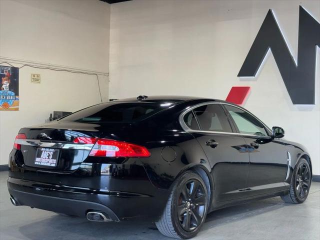 2011 Jaguar XF Base