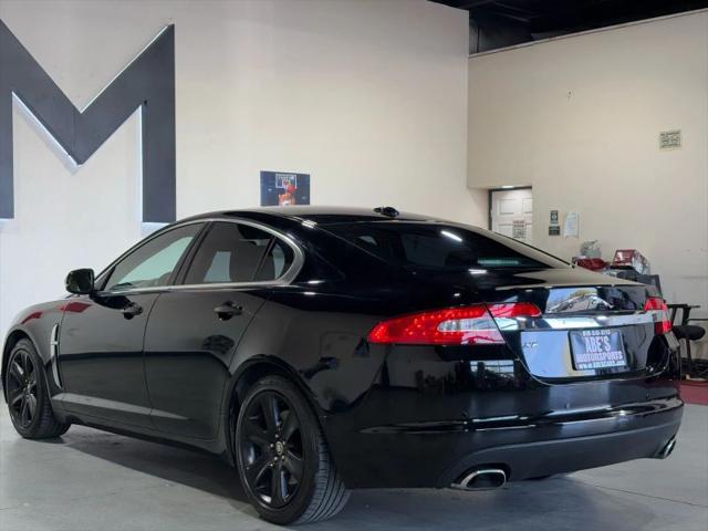 2011 Jaguar XF Base