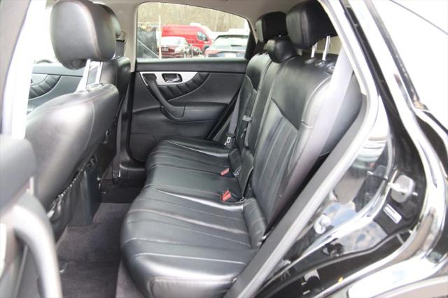 2015 INFINITI QX70 3.7