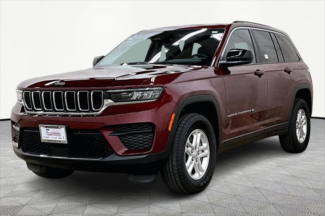 2023 Jeep Grand Cherokee Laredo 4x4 for sale in Barrington, IL