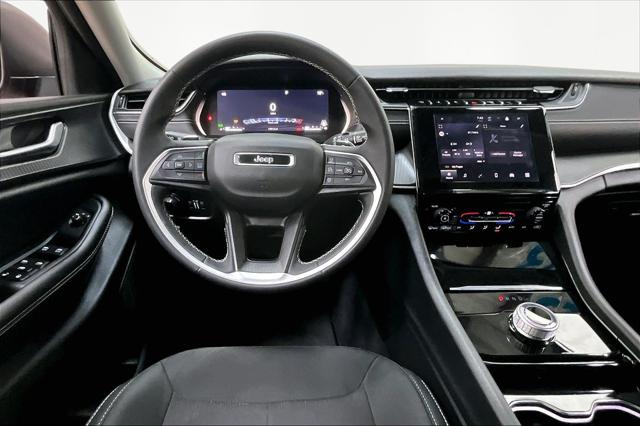 2023 Jeep Grand Cherokee Laredo 4x4