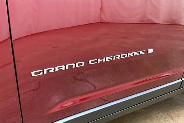 2023 Jeep Grand Cherokee Laredo 4x4