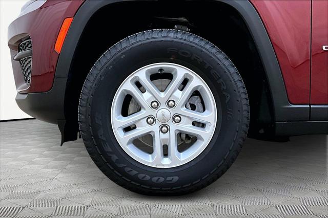 2023 Jeep Grand Cherokee Laredo 4x4