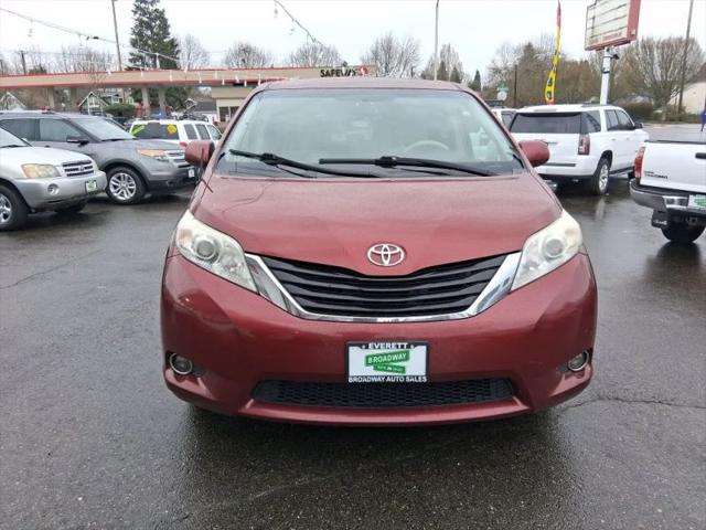 2011 Toyota Sienna LE V6