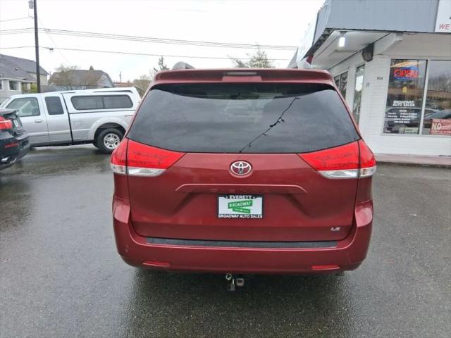 2011 Toyota Sienna LE V6