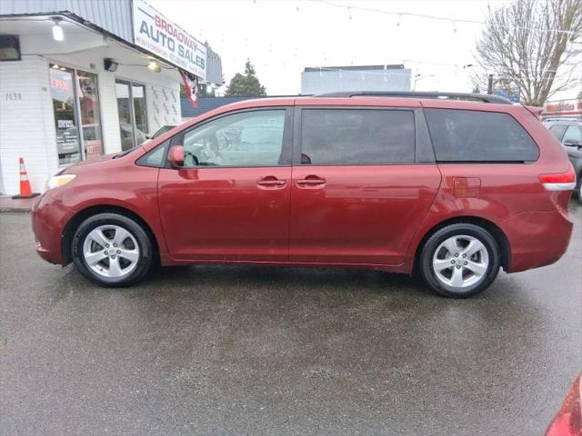 2011 Toyota Sienna LE V6