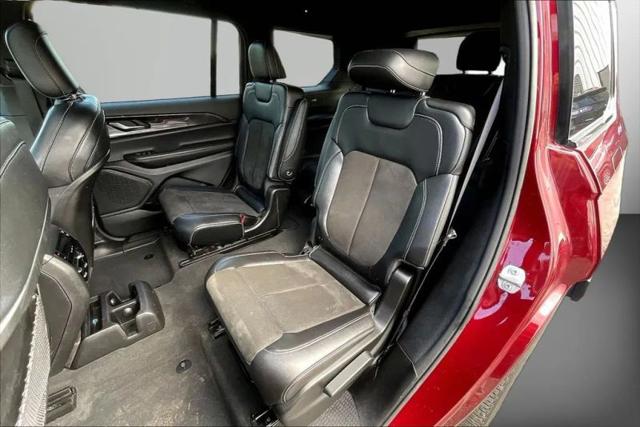 2023 Jeep Grand Cherokee L Altitude 4x4