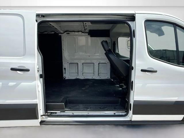 2023 Ford Transit Cargo Van w/LWB