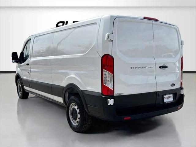 2023 Ford Transit Cargo Van w/LWB