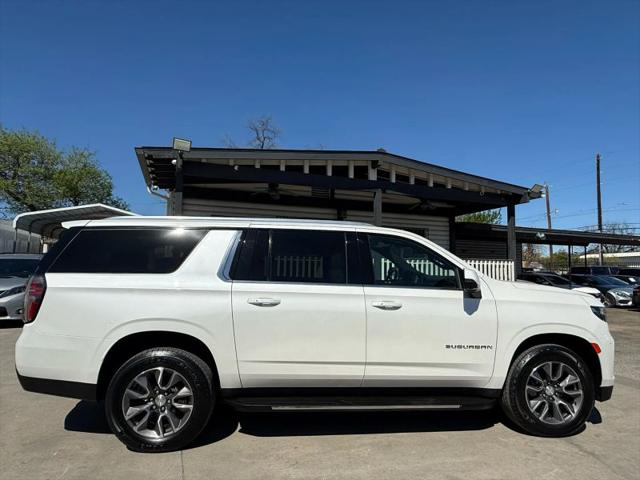 2022 Chevrolet Suburban 2WD LT
