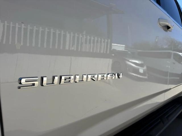 2022 Chevrolet Suburban 2WD LT