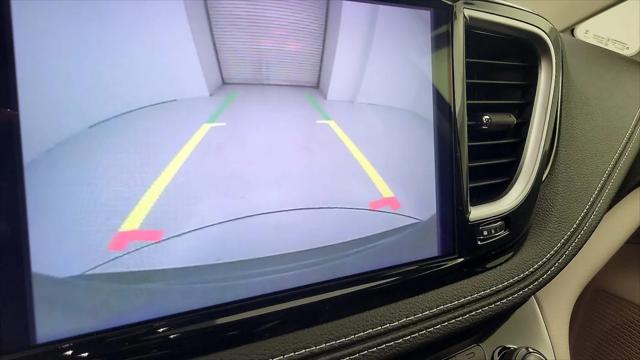 2023 Chrysler Pacifica Limited AWD