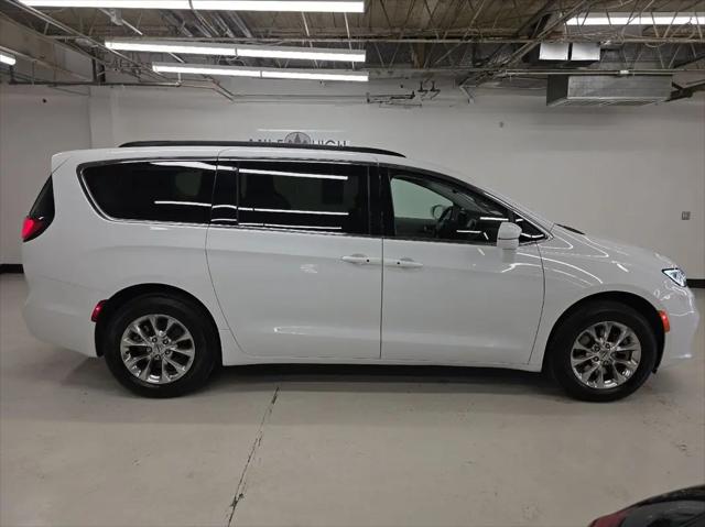 2022 Chrysler Pacifica Touring L AWD