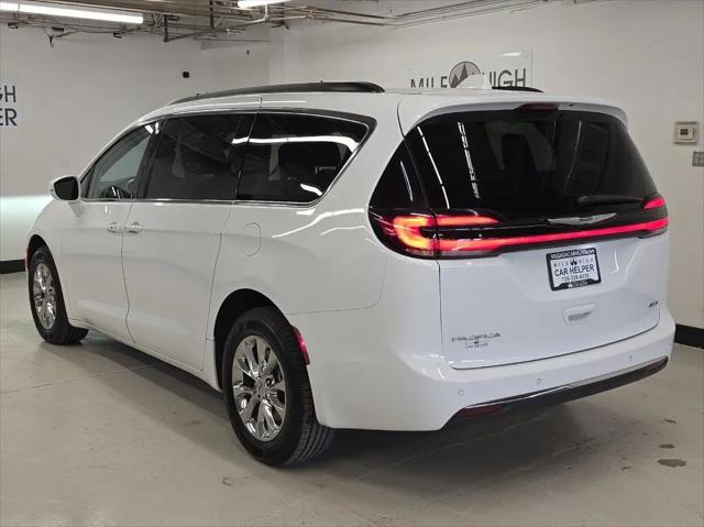 2022 Chrysler Pacifica Touring L AWD