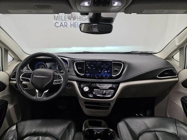 2022 Chrysler Pacifica Touring L AWD