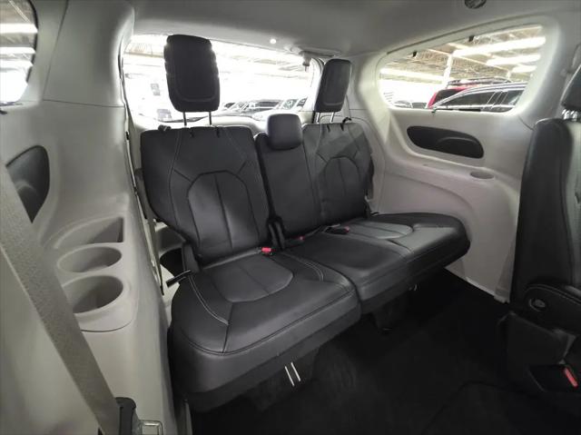 2022 Chrysler Pacifica Touring L AWD