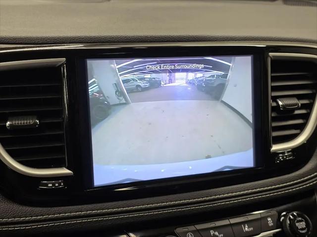 2022 Chrysler Pacifica Touring L AWD