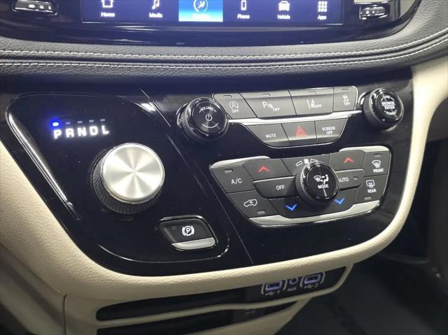 2022 Chrysler Pacifica Touring L AWD