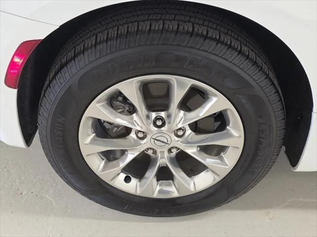 2022 Chrysler Pacifica Touring L AWD
