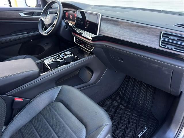 2025 Volkswagen Atlas 2.0T SEL
