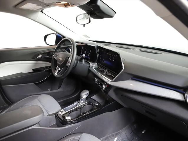 2024 Chevrolet Trax FWD LT