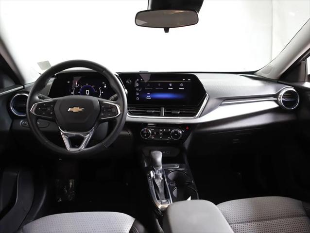 2024 Chevrolet Trax FWD LT