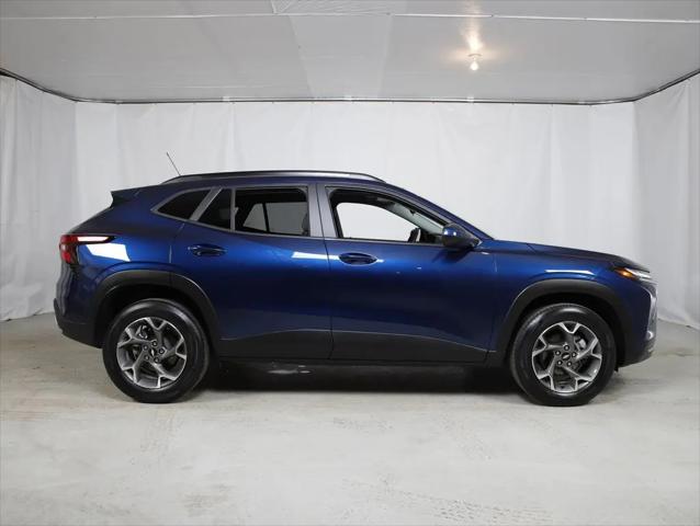2024 Chevrolet Trax FWD LT