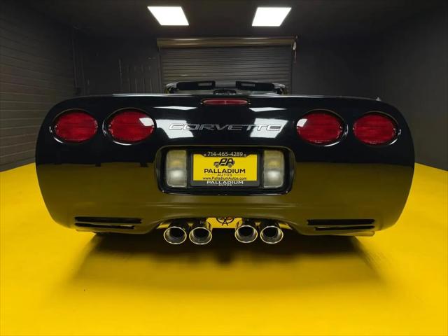 2001 Chevrolet Corvette Base